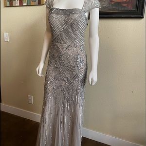 Adrianna Papell Stunning Sequenced Gown !